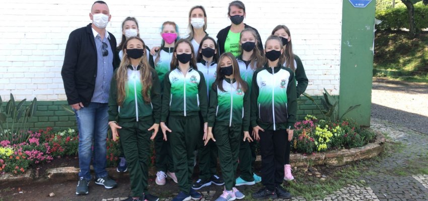 Equipes da Ginástica Rítmica e Caratê viajam para disputas da Olesc