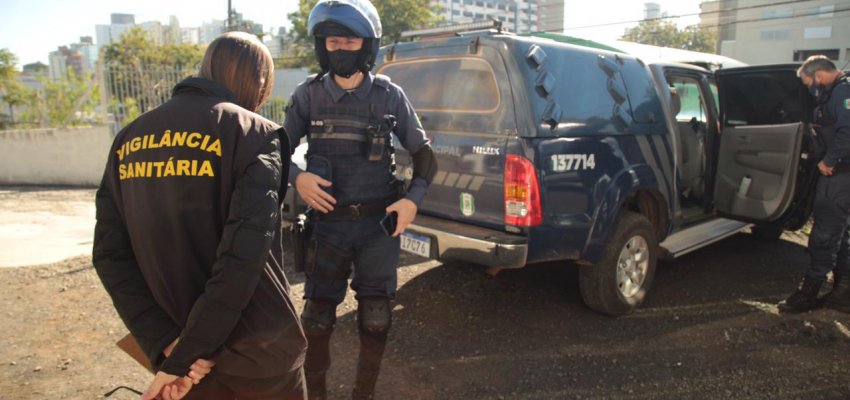 Força-tarefa realiza fiscalização de regras contra a Covid