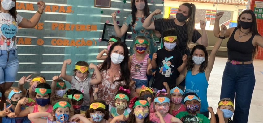 CEIM Oracílio Costela recebeu os heróis sem capa  