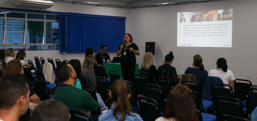 Secretaria de Educa&ccedil;&atilde;o inicia projeto de mentoria de gestores(as)