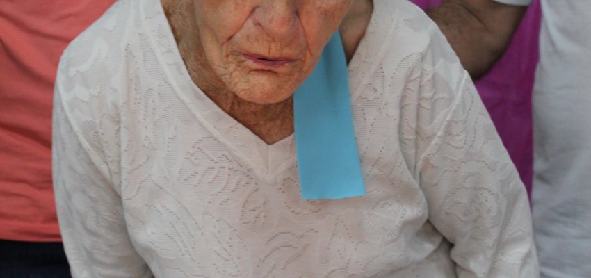 Idosa comemora 100 anos