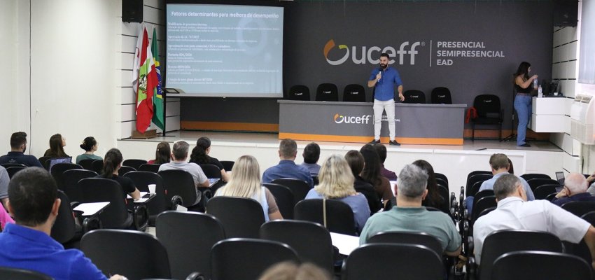 Treinamento refor&ccedil;a conhecimento de contadores sobre abertura de empresas