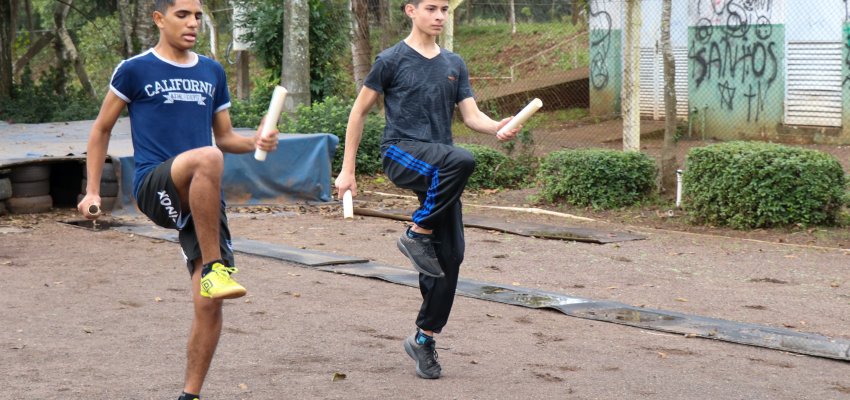 Alunos da EBM Fedelino Machado dos Santos se preparam para a pr&oacute;xima etapa dos Jogos Escolares