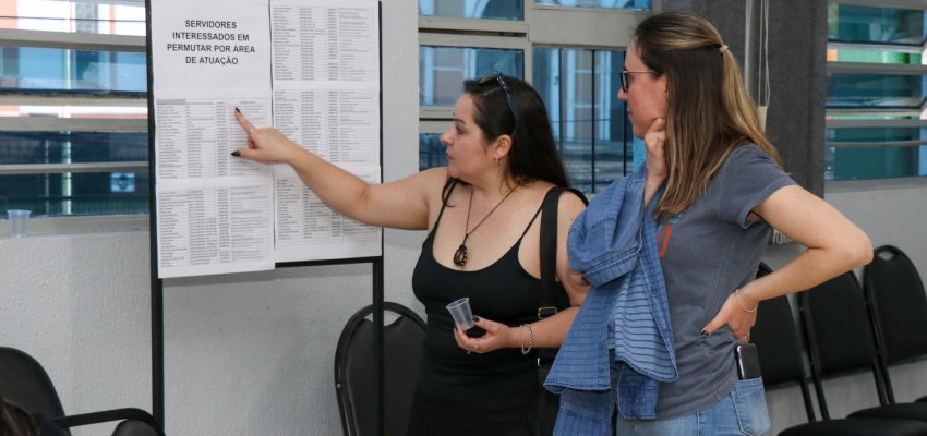 Secretaria de Educação organiza momento de interação entre professores para permuta de vagas