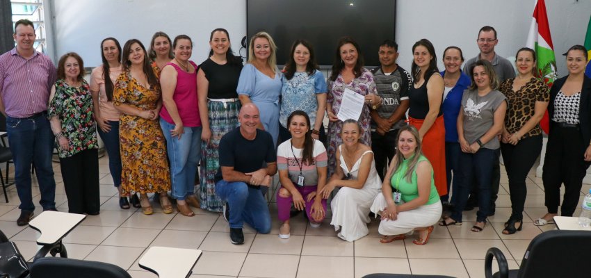 Nova gest&atilde;o do Conselho do FUNDEB toma posse