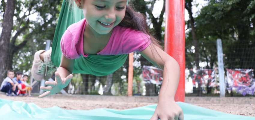 Arte do desenho e pintura são trabalhados em CEIM de Chapecó