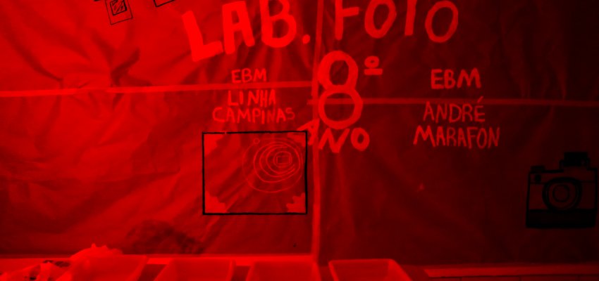 Fotografia &eacute; tema de aula na EBM Andr&eacute; Antonio Marafon e EBM Linha Campinas