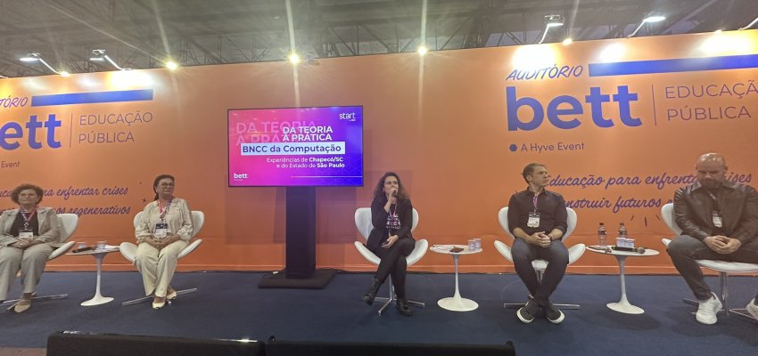 Rede Municipal de Chapecó apresenta painel em Evento Nacional de Educação e Tecnologia 