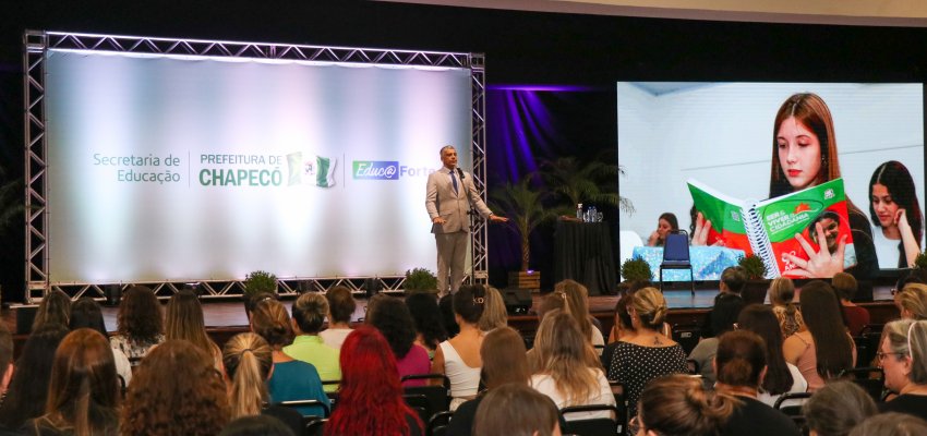 Secretaria de Educa&ccedil;&atilde;o realiza palestra para seus profissionais