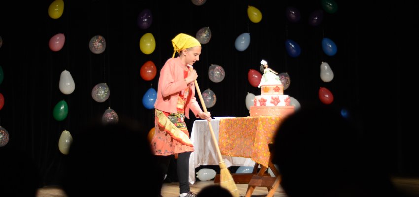 Mostra de Teatro re&uacute;ne comunidade