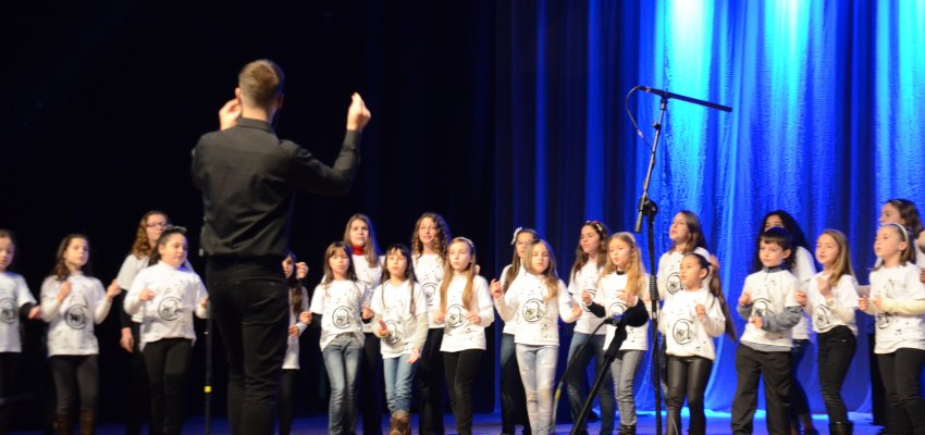 Coral da Escola de Artes representa Chapec&oacute; em Festival