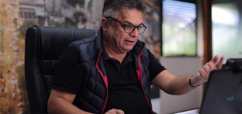 Prefeito fala para empres&aacute;rios e vereadores de RJ, SP e MG