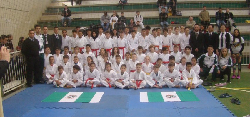 Chapec&oacute; conquista Copa Oeste de Karate