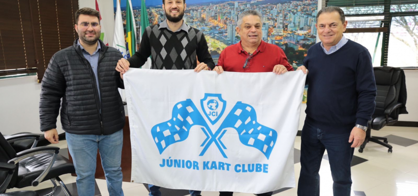 Júnior Kart Clube apresenta projeto de nova pista para o prefeito de Chapecó