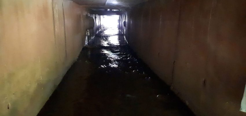Prefeitura faz limpeza de Galerias no centro de Chapec&oacute;