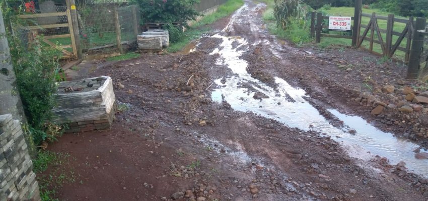 Excesso de chuva prejudica estradas do interior e compromete serviços de melhorias 