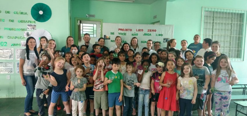 A&ccedil;&atilde;o de sa&uacute;de aborda a tem&aacute;tica Lixo Zero