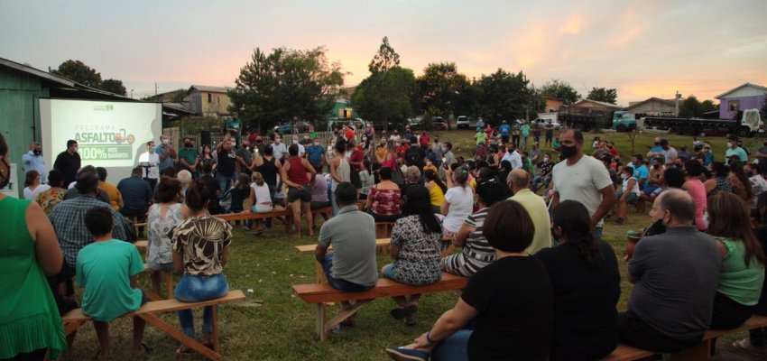 Administra&ccedil;&atilde;o lan&ccedil;a programa de asfaltamento no bairro Efapi