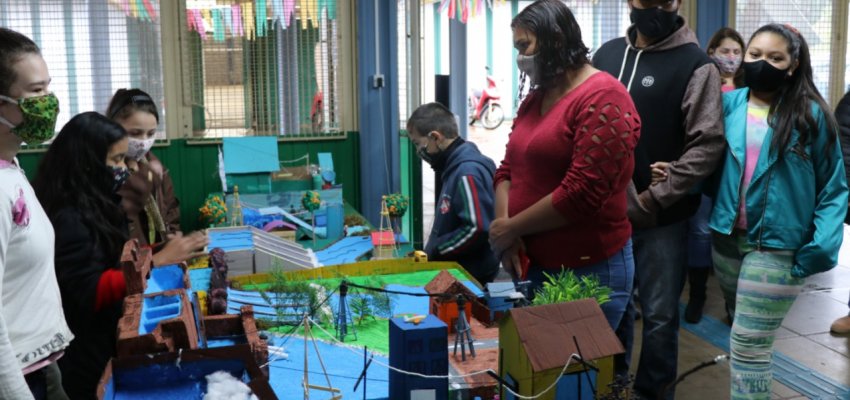 Escola Parque expõe maquetes de usinas hidrelétricas