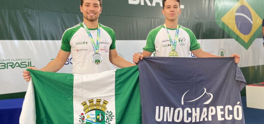 Karatê chapecoense traz duas medalhas pra casa