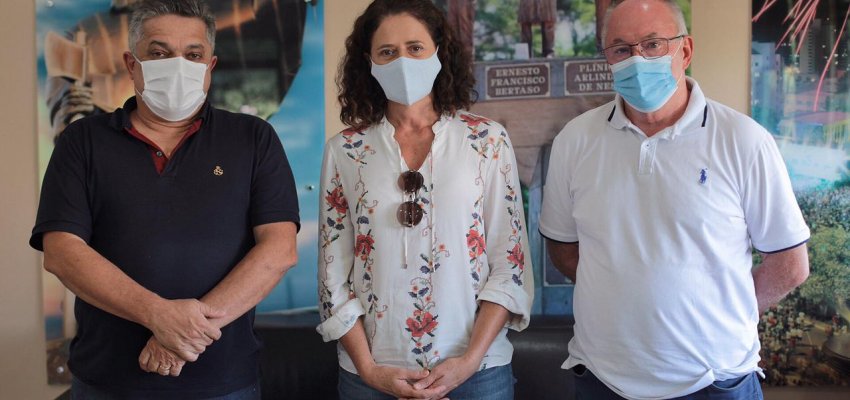 Deputada anuncia R$ 1 milh&atilde;o para a Rua Coberta