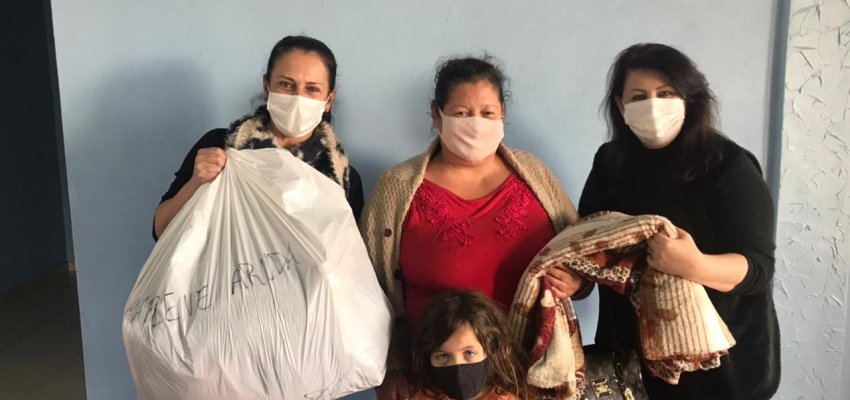 Assistência Social distribui kit de agasalhos para 150 famílias