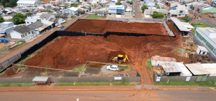 Obras no CEIM Mario Lanznaster seguem avançando