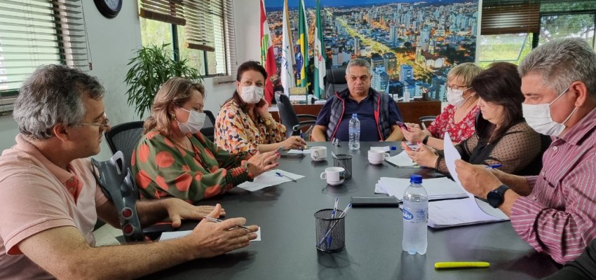 Chapecó terá dois novos programas beneficiando jovens e idosos