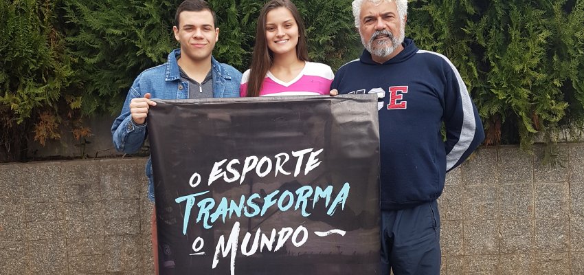 Professor e atletas da nata&ccedil;&atilde;o chapecoense se apresentam a Sele&ccedil;&atilde;o Catarinense