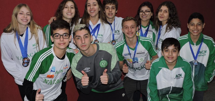 Natação da ACN conquista medalhas no Estadual