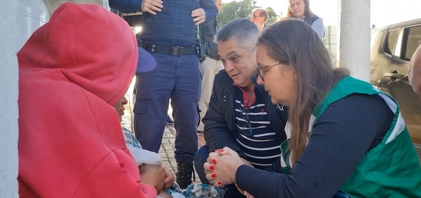 Casal de dependentes químicos é retirado da rua e encaminhado para tratamento
