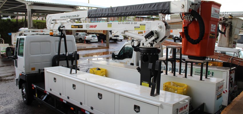 Prefeitura adquire novo caminhão 