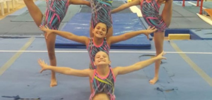 Futsal vence a segunda e avan&ccedil;a na OLESC