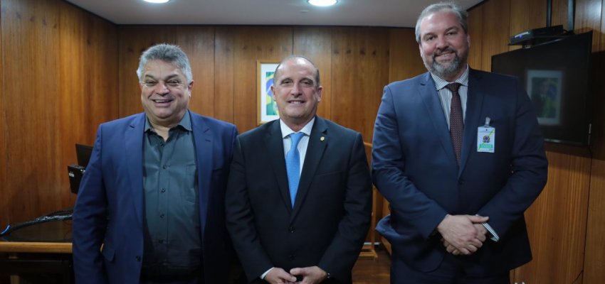 Prefeito encerra agenda em Bras&iacute;lia com v&aacute;rios projetos encaminhados