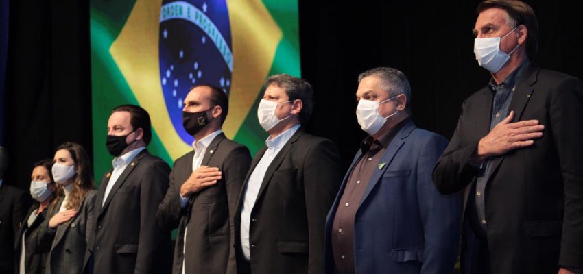 Presidente Bolsonaro fala a empresários em Chapecó