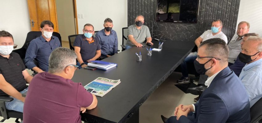 Prefeitos da Ameosc pedem apoio de João Rodrigues para ponte ligando RS e SC