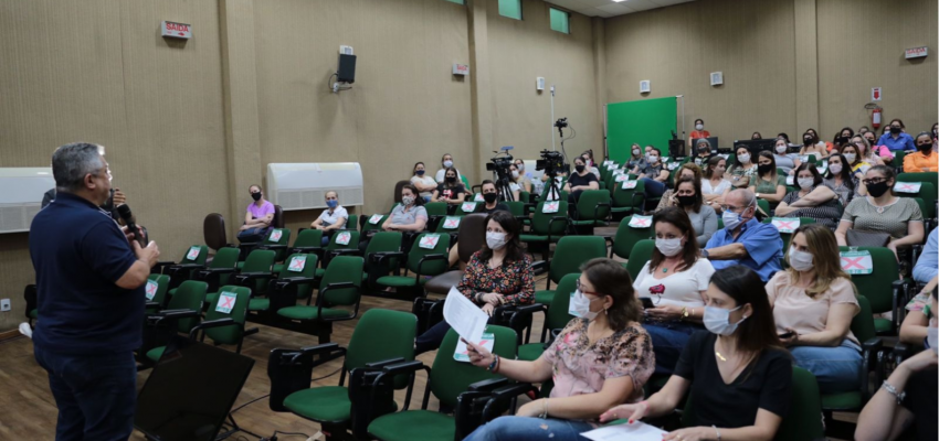 Prefeito anuncia pagamento de progressão por mérito para servidores