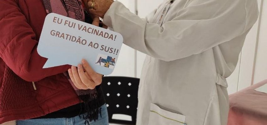 Vacina contra Covid tem 900 professores agendados