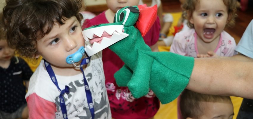 Projeto em CEIM educa sobre beijos e mordidas 