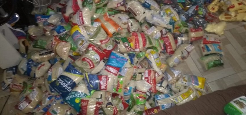 Recicladores recebem doação de alimentos da Meia Maratona de Chapecó