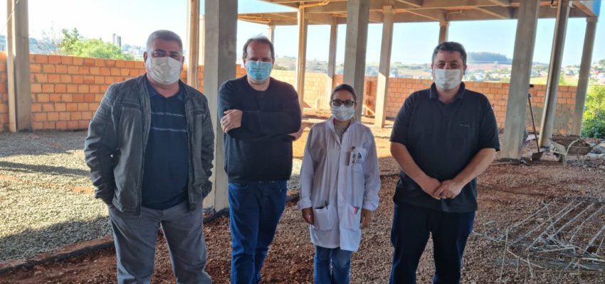 Secretários visitam obras do Centro de Saúde do São Pedro