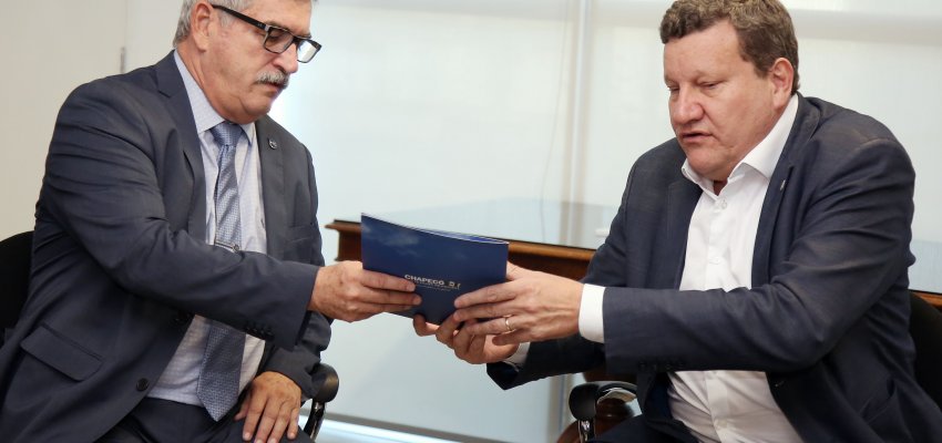 Prefeito garante recursos em Brasília