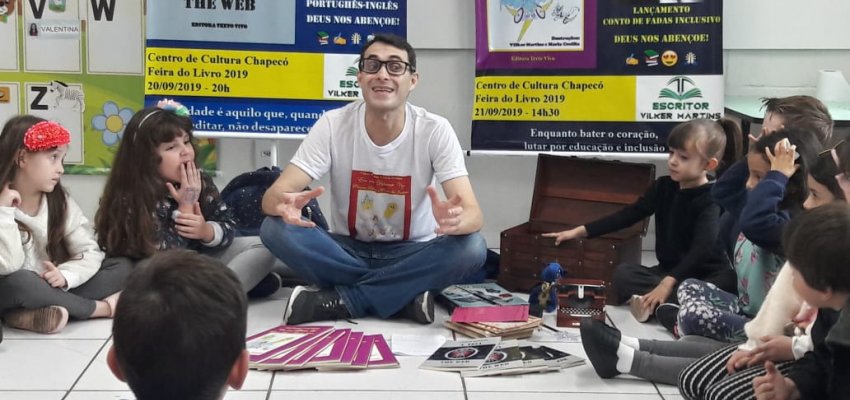 Extensa programa&ccedil;&atilde;o marca Semana do Livro e da Biblioteca  