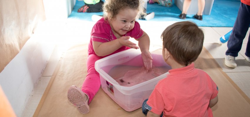 Alunos do CEIM Peteca conhecem o mundo atrav&eacute;s das sensa&ccedil;&otilde;es