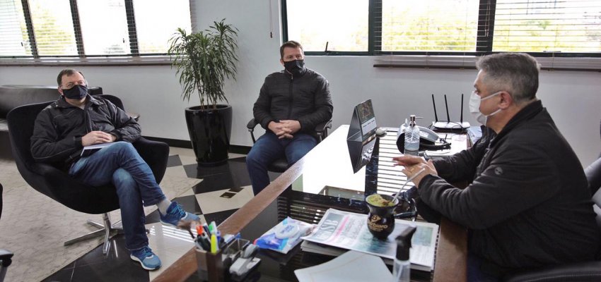 Prefeito e vice de Serra Alta visitam prefeito de Chapec&oacute;