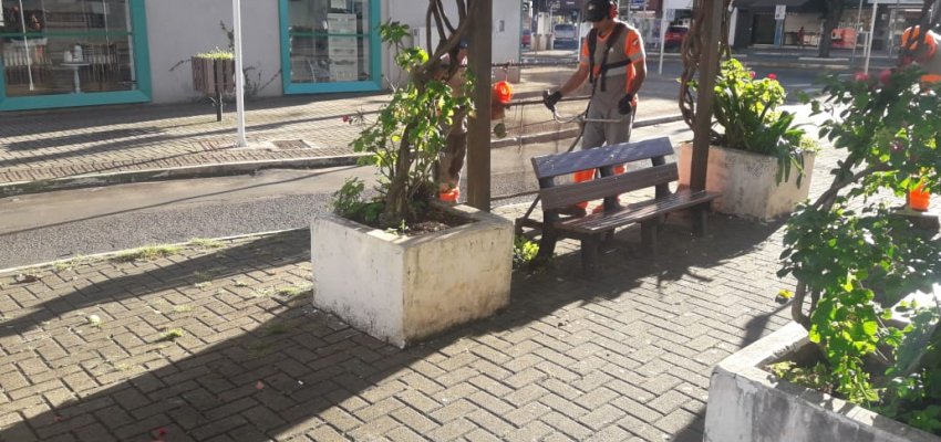 Cronograma semanal de ações de infraestrutura nos Bairros, Interior e Escolas do Município