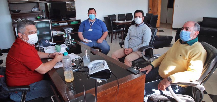 Vice-prefeito de Palmas-PR busca experiências de Chapecó no combate à Covid