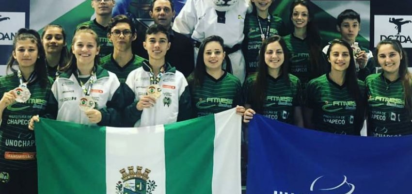 Chapecoenses entre os melhores no Open Sul de Taekwondo