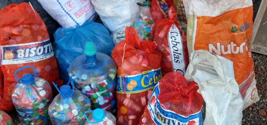 Departamento de Res&iacute;duos S&oacute;lidos realiza a&ccedil;&atilde;o solid&aacute;ria