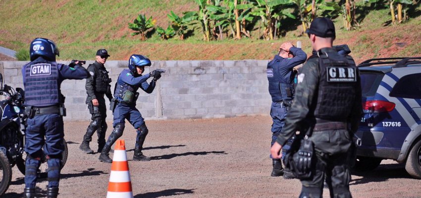 Guarda Municipal de Chapec&oacute; realiza treinamento